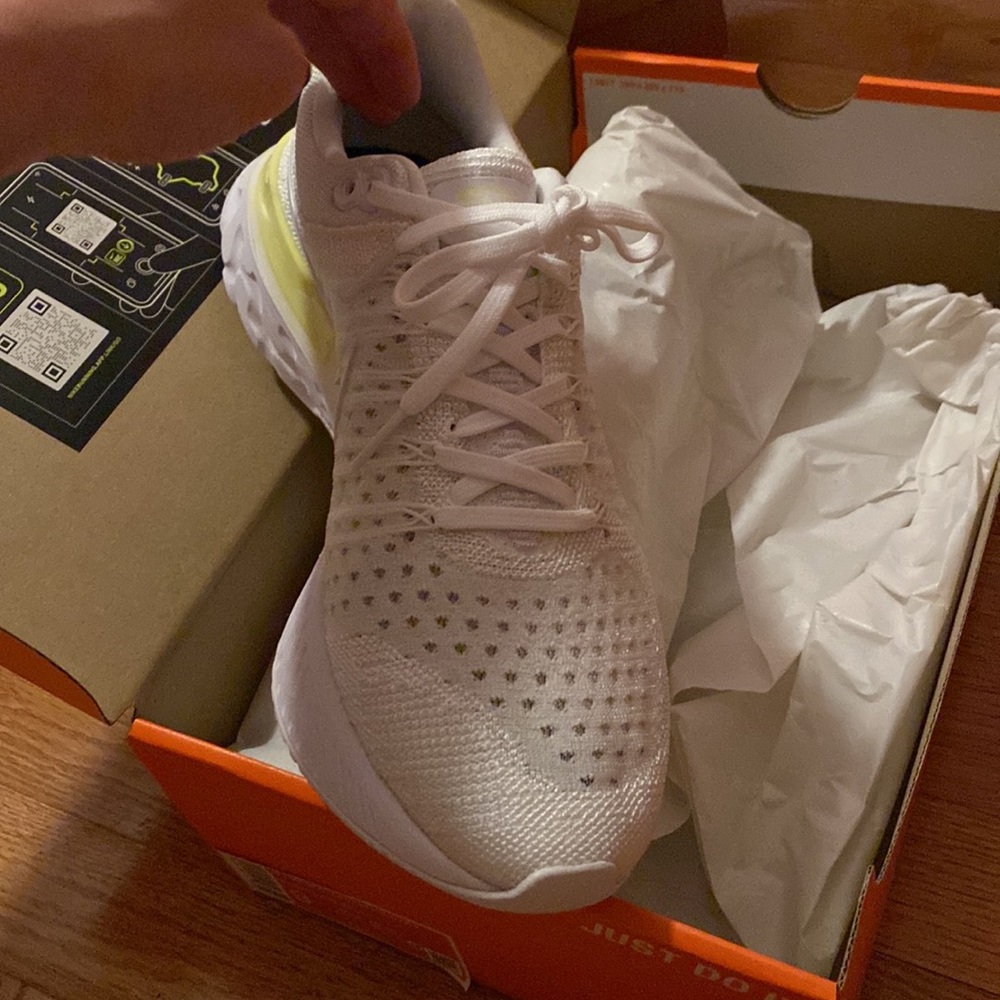 Nike react run - Picture 2 of 3